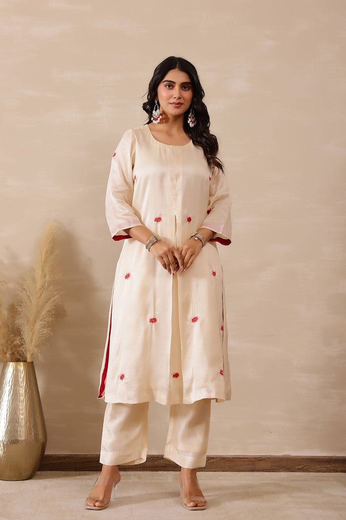 <img> Off White Russian Silk Embroidered Kurti Set