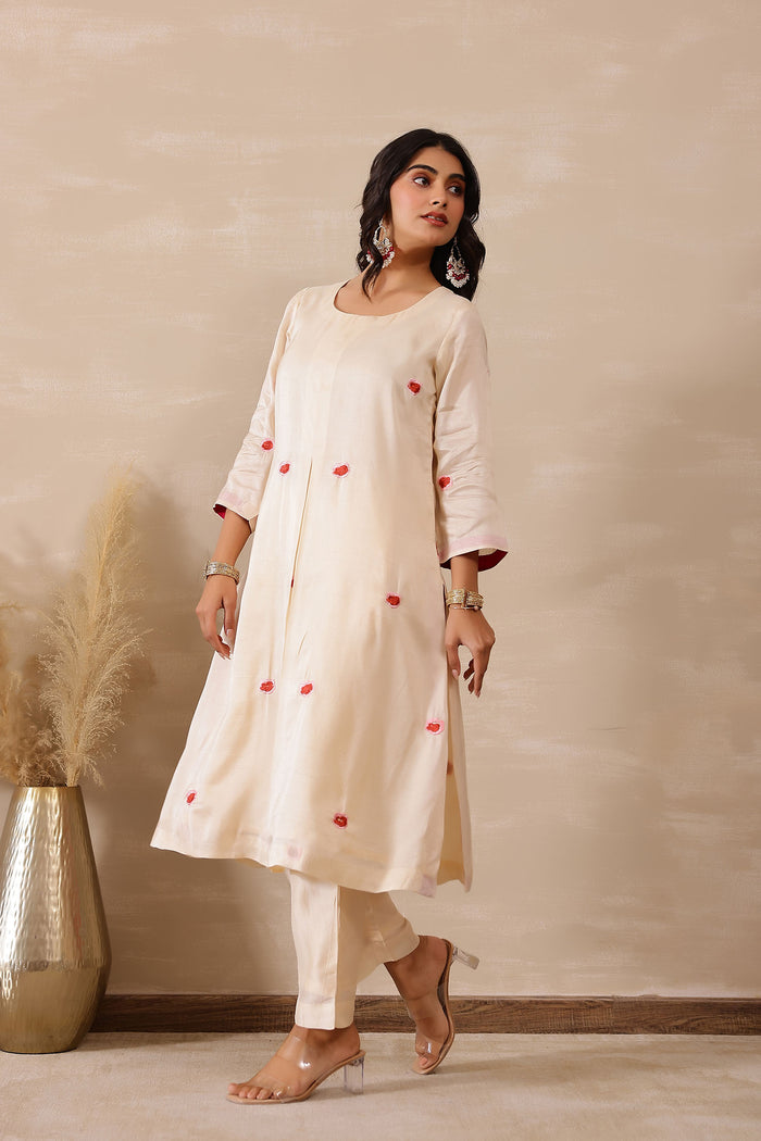 <img> Off White Russian Silk Embroidered Kurti Set