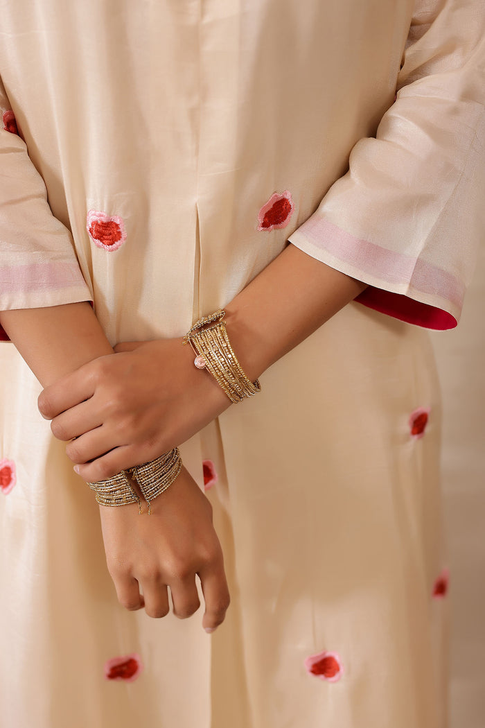 <img> Off White Russian Silk Embroidered Kurti Set