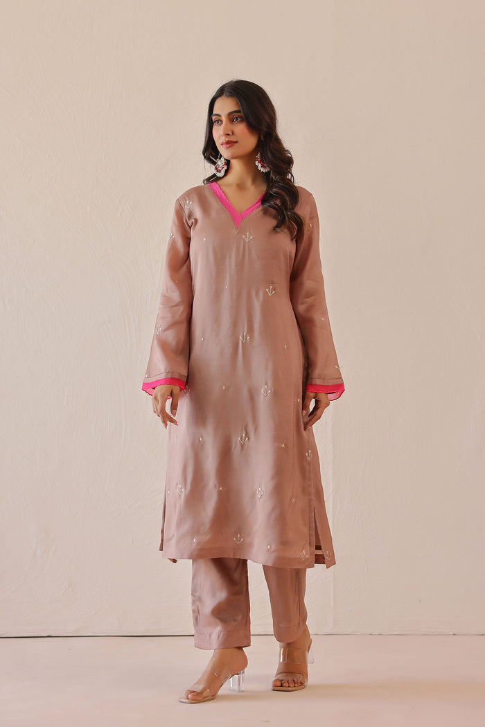 <img> Old Rose Pink Russian Silk Subtle Embroidered Kurti Set
