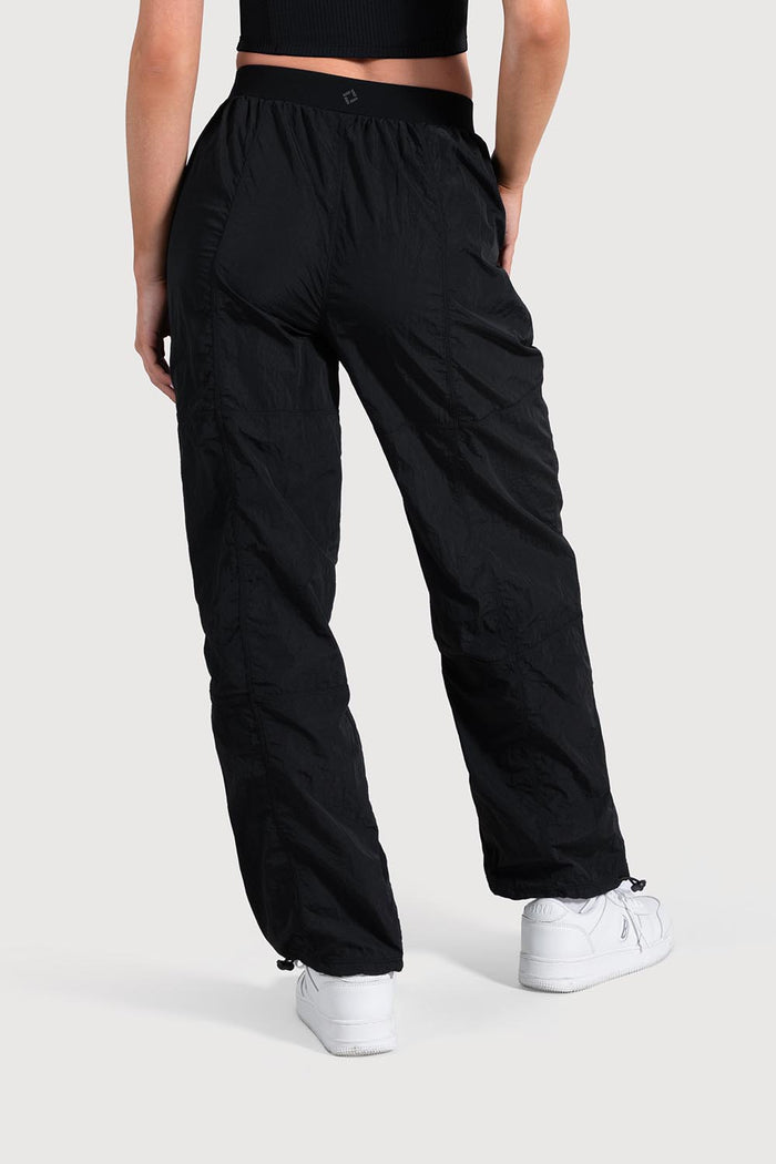 P5901Y - Parachute Pant