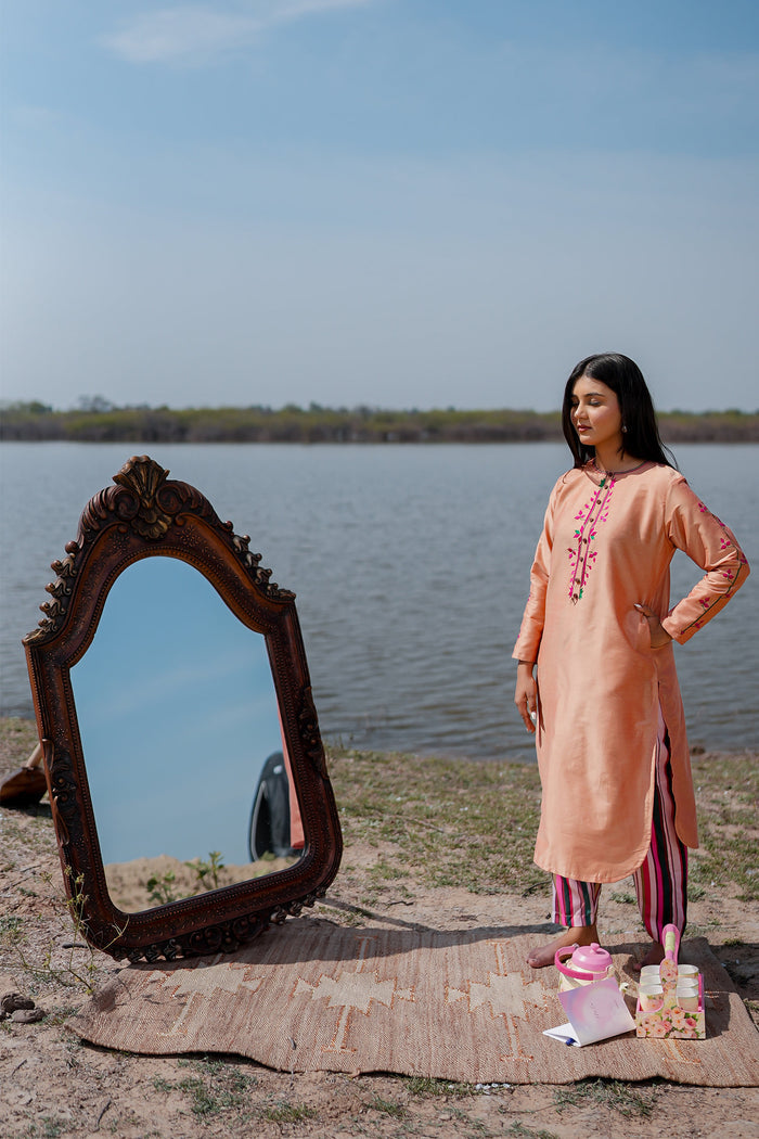<img> Peach And Pink Cotton Kurta Set With Hand Embroidery