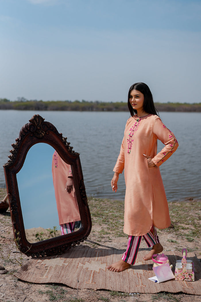 <img> Peach And Pink Cotton Kurta Set With Hand Embroidery