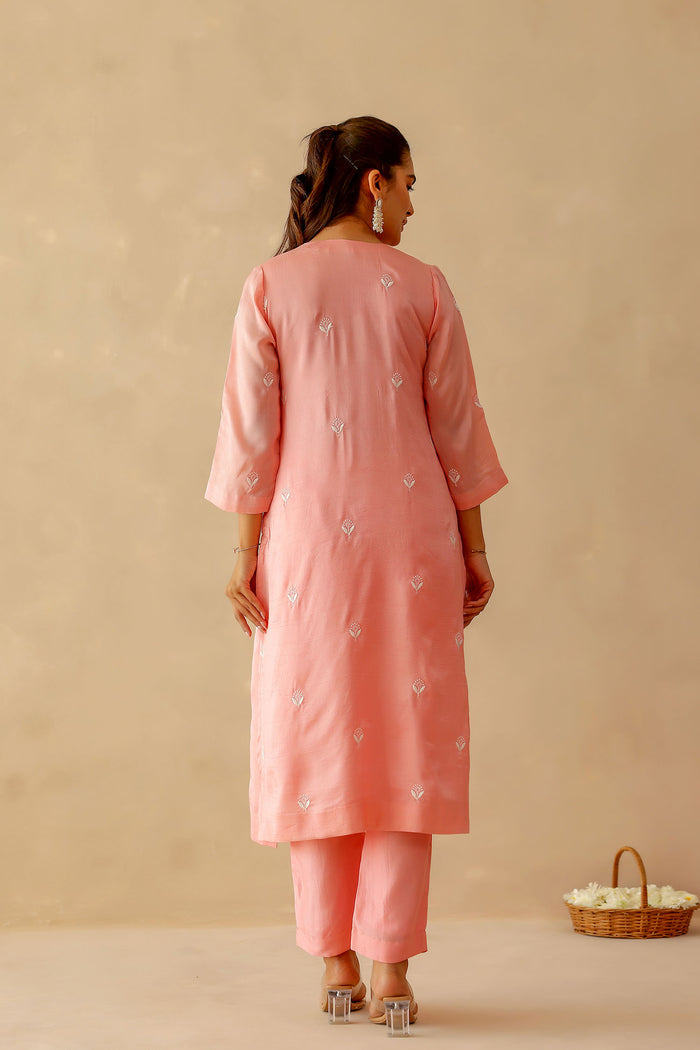 <img> Peach Russian Silk Embroidered Kurti Set