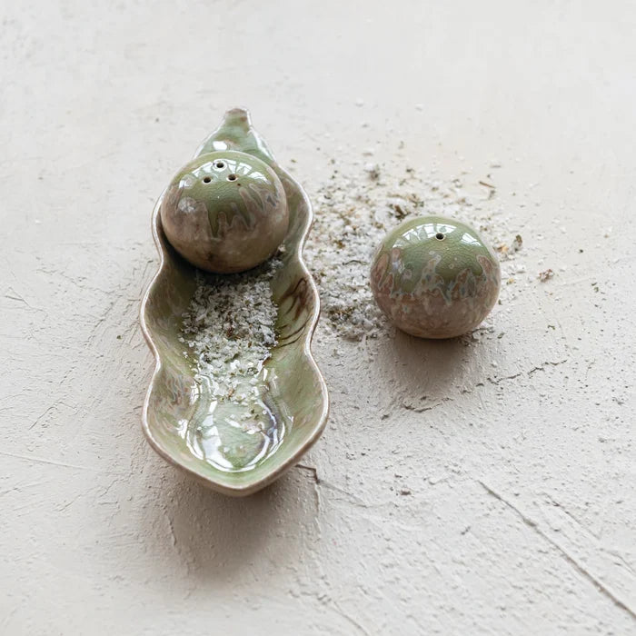 Peas in a Pod Salt & Pepper Shaker - Madison's Niche