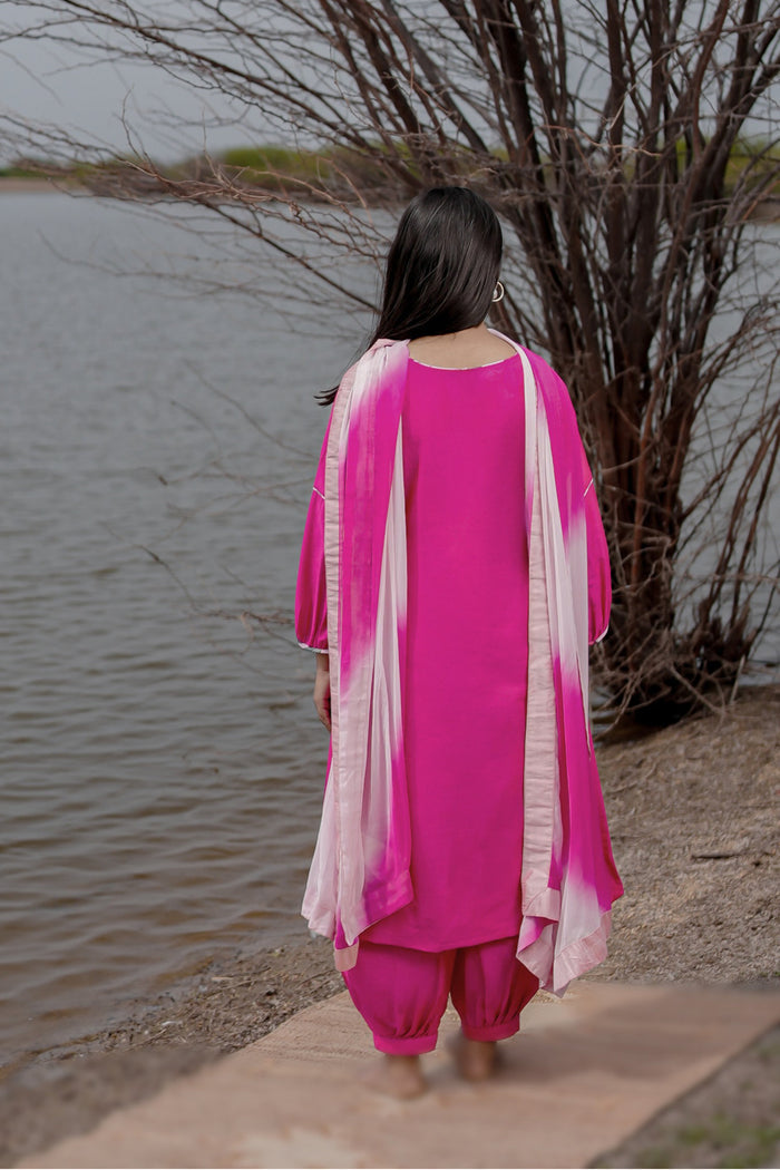 <img> Pink And White Cotton Kurta Set With Hand Embroidery