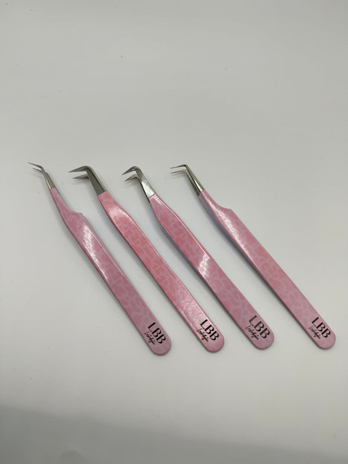 Pink Cheetah tweezers💖