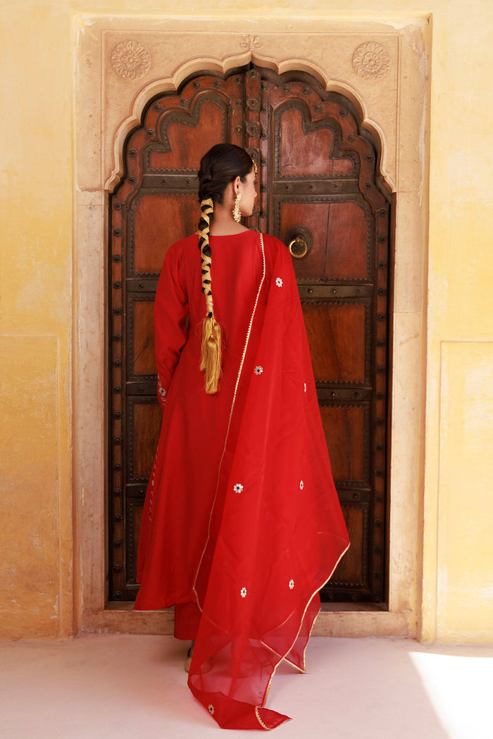Red Chanderi Kurta Set With Embroidery