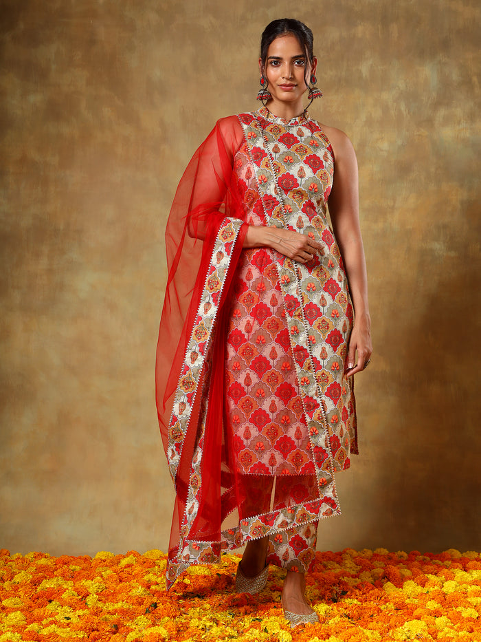Red Floral Medallion Printed Sleeveless Salwar Set With Net Dupatta