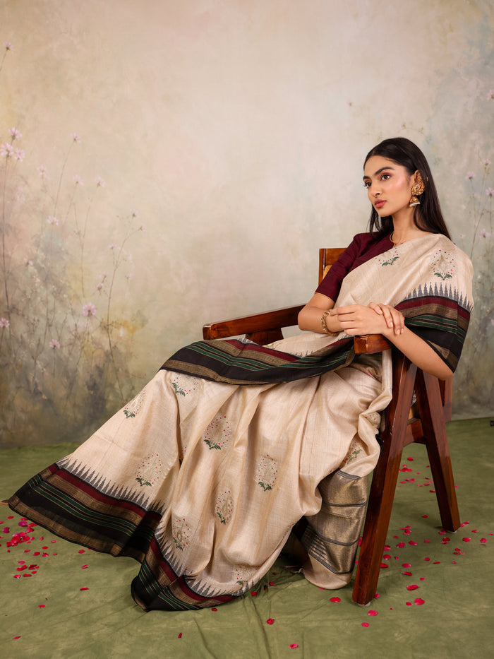 Sandstone Zigzag Khadi Tussar Saree