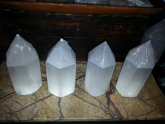 Selenite Generator Point Stone