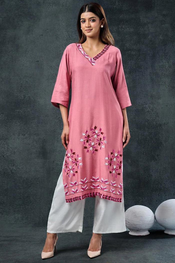 Soft Pink Rayon Kurta Set With Leaf Embroidery