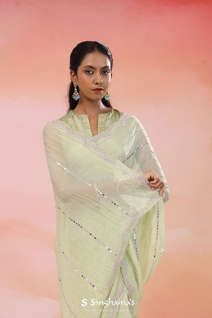 Spanish Green Organza Saree With Scallop Border