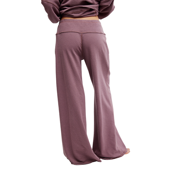 Staycation Lounge Pant in Elderberry Tea - Madison's Niche