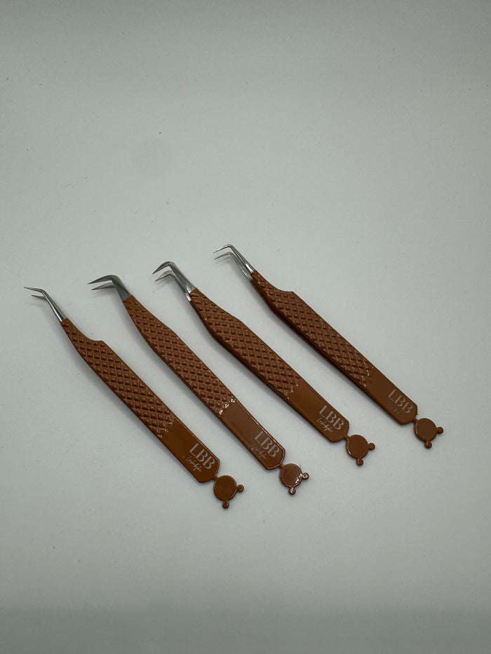Teddy Tweezers 🧸
