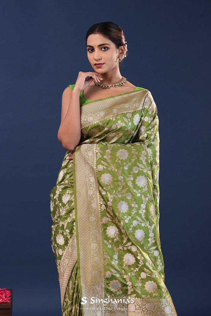 Verdun Green Banarasi Saree With Floral Jaal