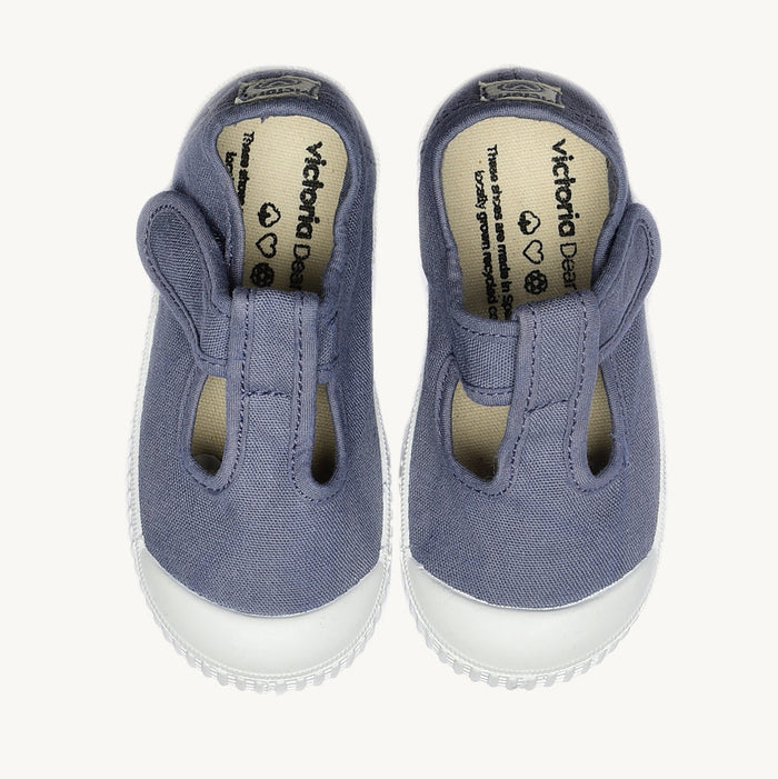 Victoria Salome Blue