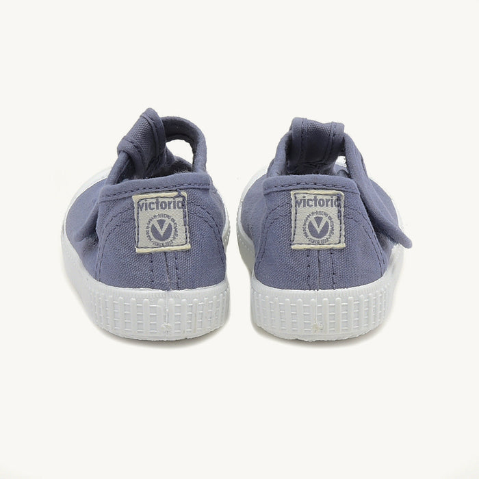 Victoria Salome Blue