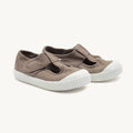 Victoria Salome Grey