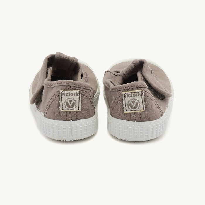 Victoria Salome Grey