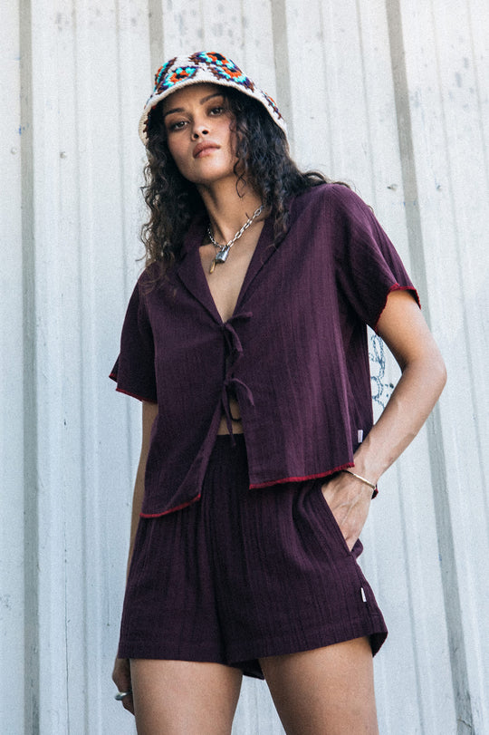 Wandering Tie Top