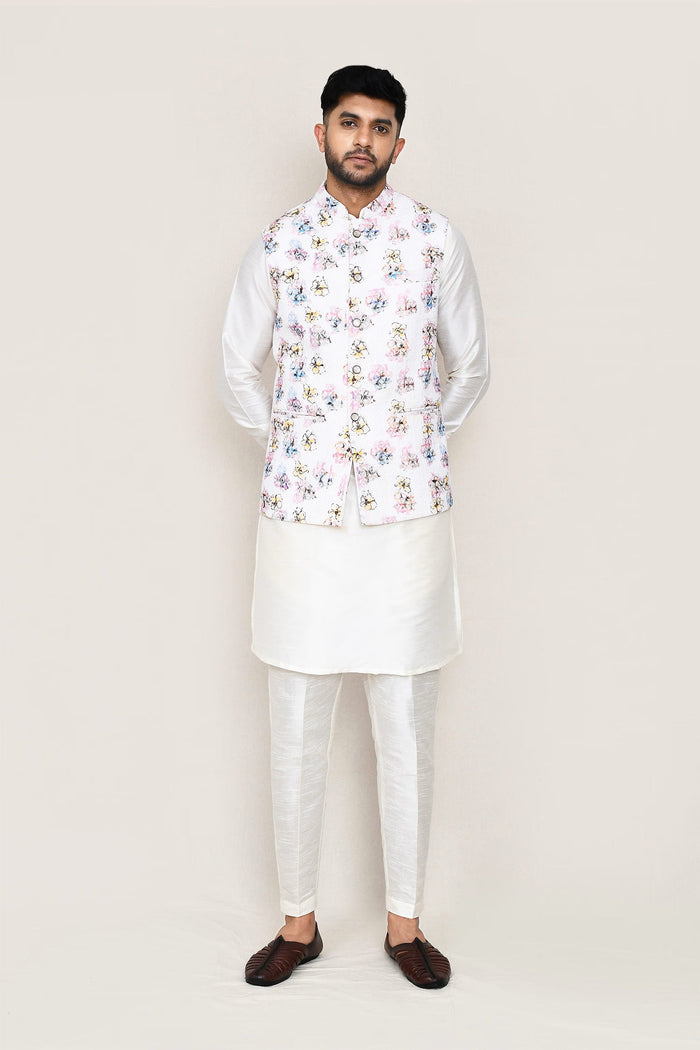 White Cotton Jacket With Threadwork