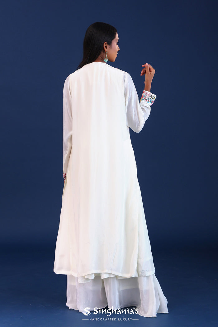 <img> White Crepe Silk Solid Kurti Set
