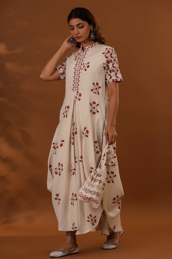 <img> White Double Side Drape Handcrafted Cotton Chola Dress