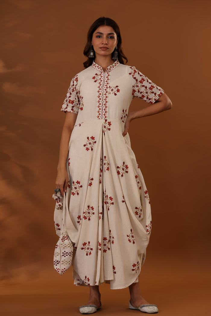 <img> White Double Side Drape Handcrafted Cotton Chola Dress