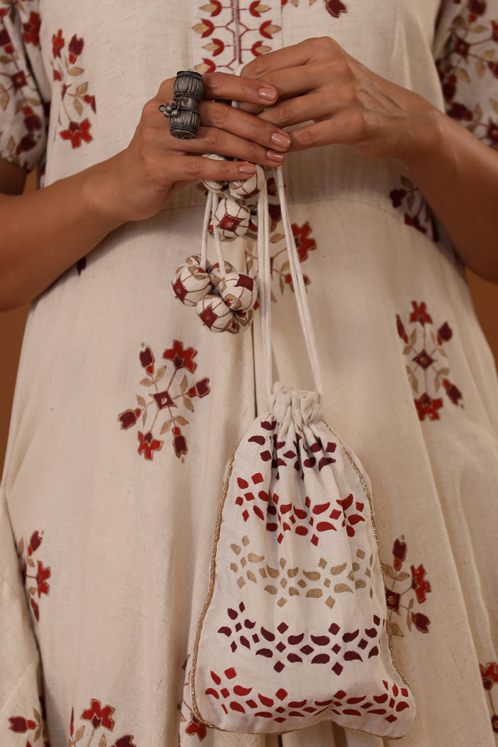 <img> White Double Side Drape Handcrafted Cotton Chola Dress