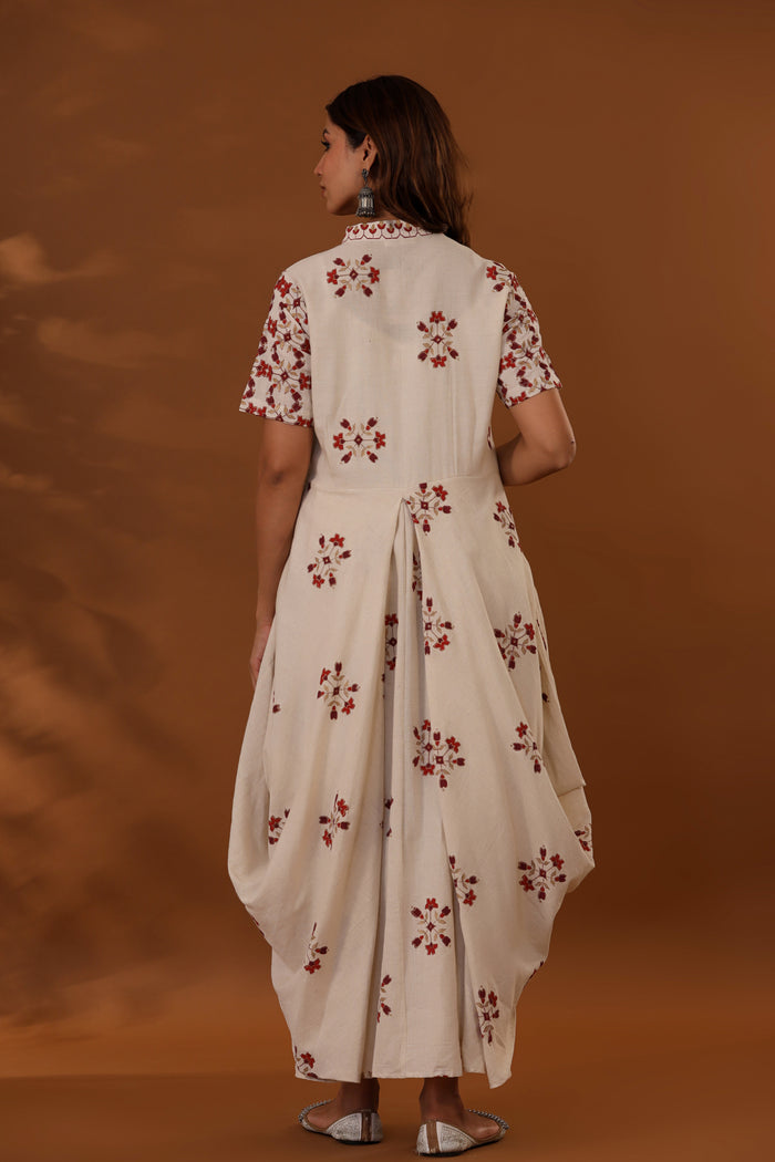 <img> White Double Side Drape Handcrafted Cotton Chola Dress
