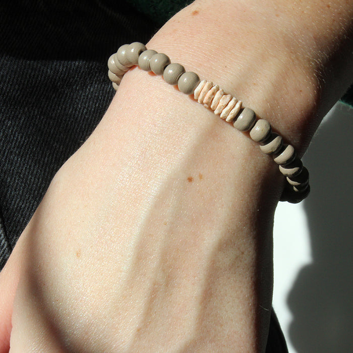 Wood Beaded Bracelet Mauve with Ostrich Egg