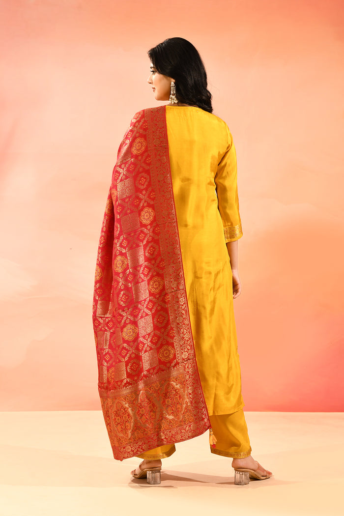 Yellow Butti Silk Blend Staright Cut Set