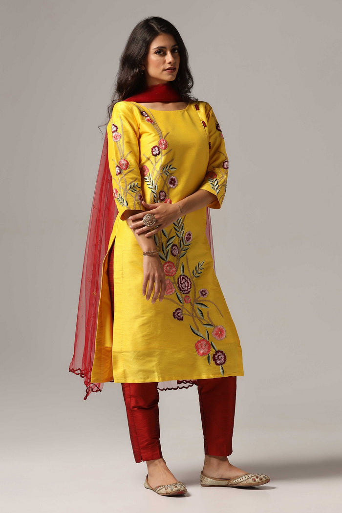 Yellow Raw Silk Kurti With Pants And Dupatta