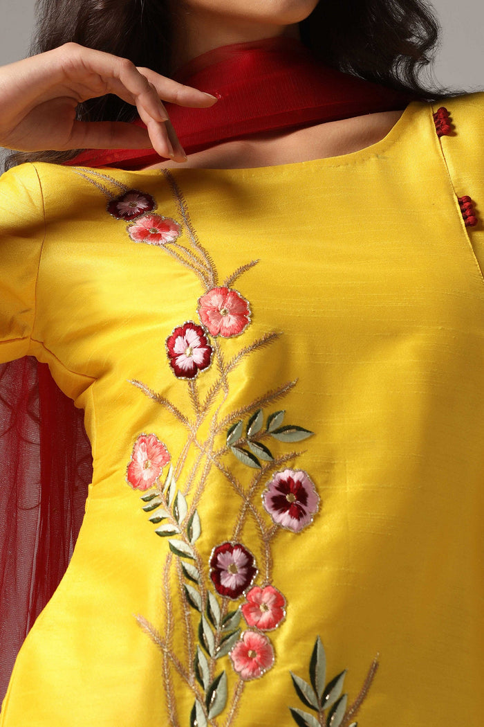 Yellow Raw Silk Kurti With Pants And Dupatta