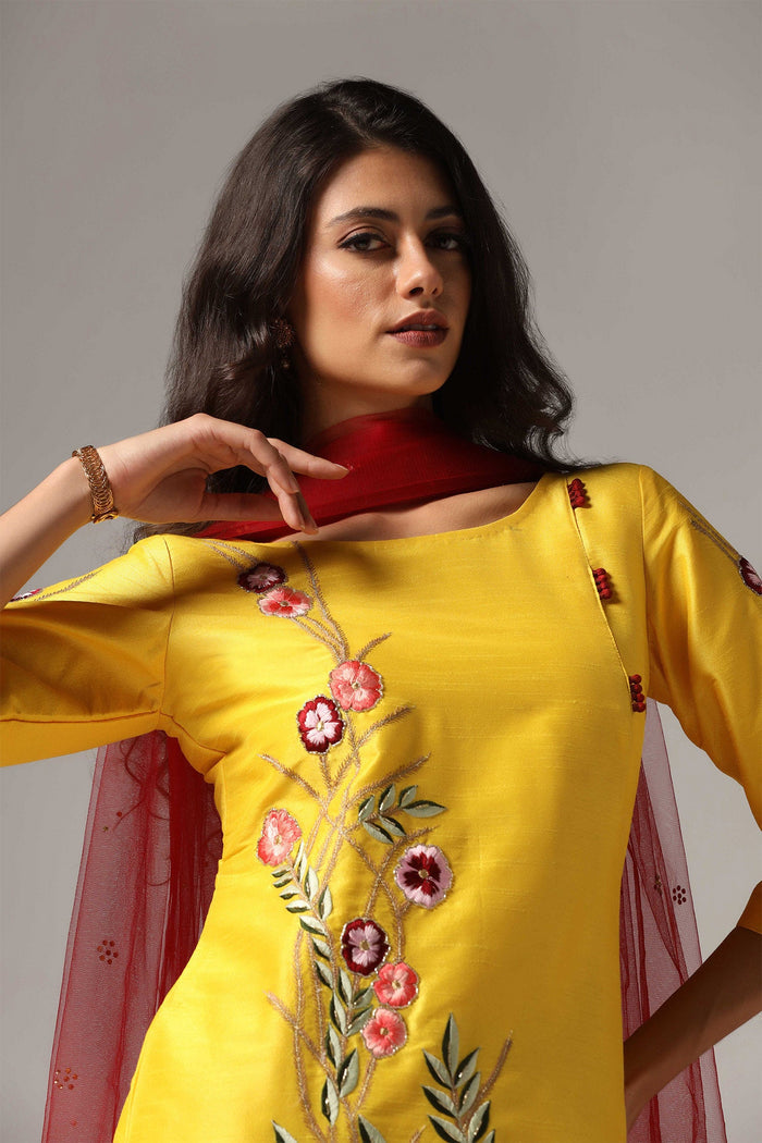 Yellow Raw Silk Kurti With Pants And Dupatta