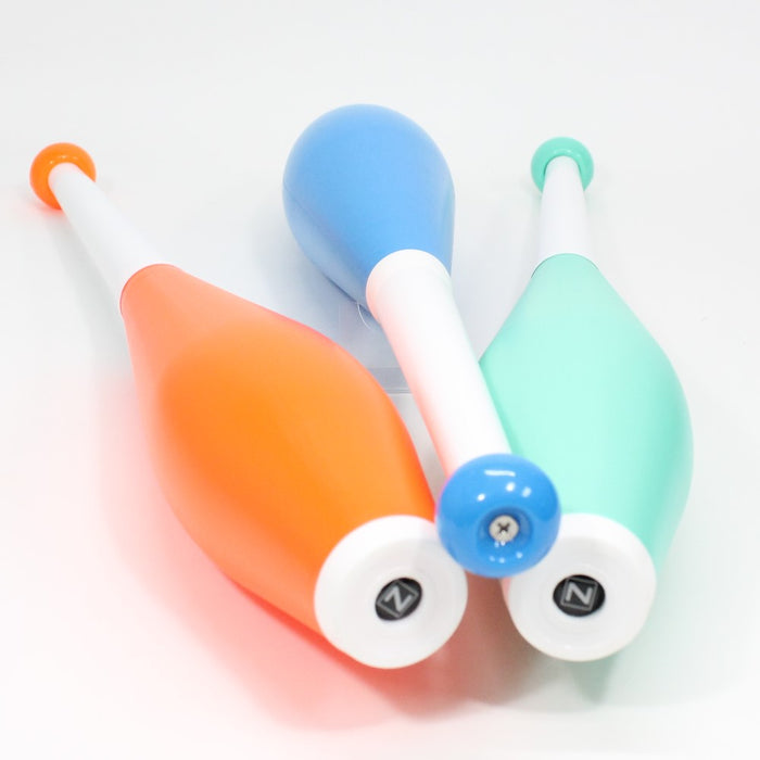 Zeekio Arion Professional Juggling Clubs - Smooth Handle 215g - Set of 3 — view 2